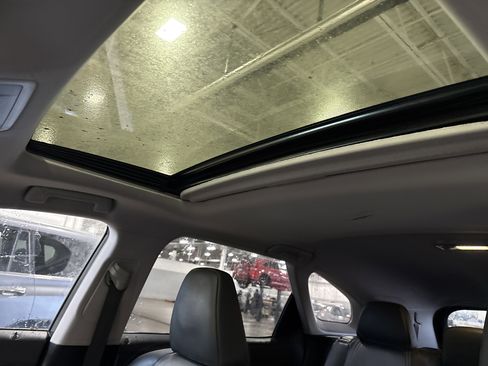 Used 2019 Lexus RX 350L Luxury image 9