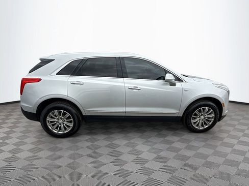 Used 2018 Cadillac XT5 Luxury w/ Driver Awareness Package FWD image 5