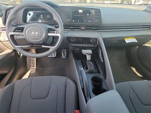 New 2025 Hyundai Elantra Sport image 7