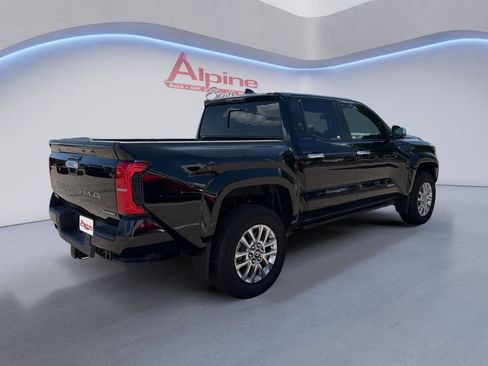 Used 2024 Toyota Tacoma Limited AWD/4WD image 5