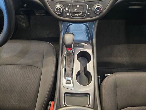 Used 2022 Chevrolet Malibu RS FWD image 19