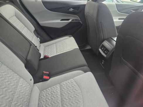 Used 2022 Chevrolet Equinox LT FWD image 11