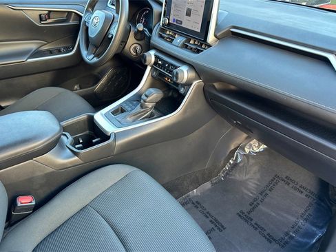 Used 2024 Toyota RAV4 LE image 18