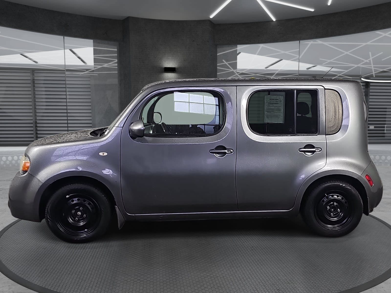 Used 2013 Nissan Cube 1.8 S w/ Interior Designer Pkg FWD image 8