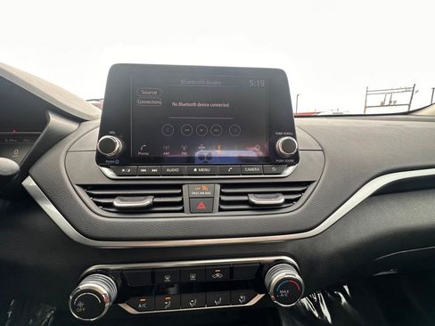 Used 2019 Nissan Altima 2.5 S FWD image 15