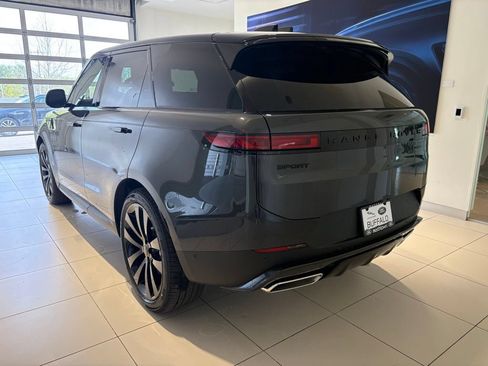New 2026 Land Rover Range Rover Sport SE AWD/4WD image 2