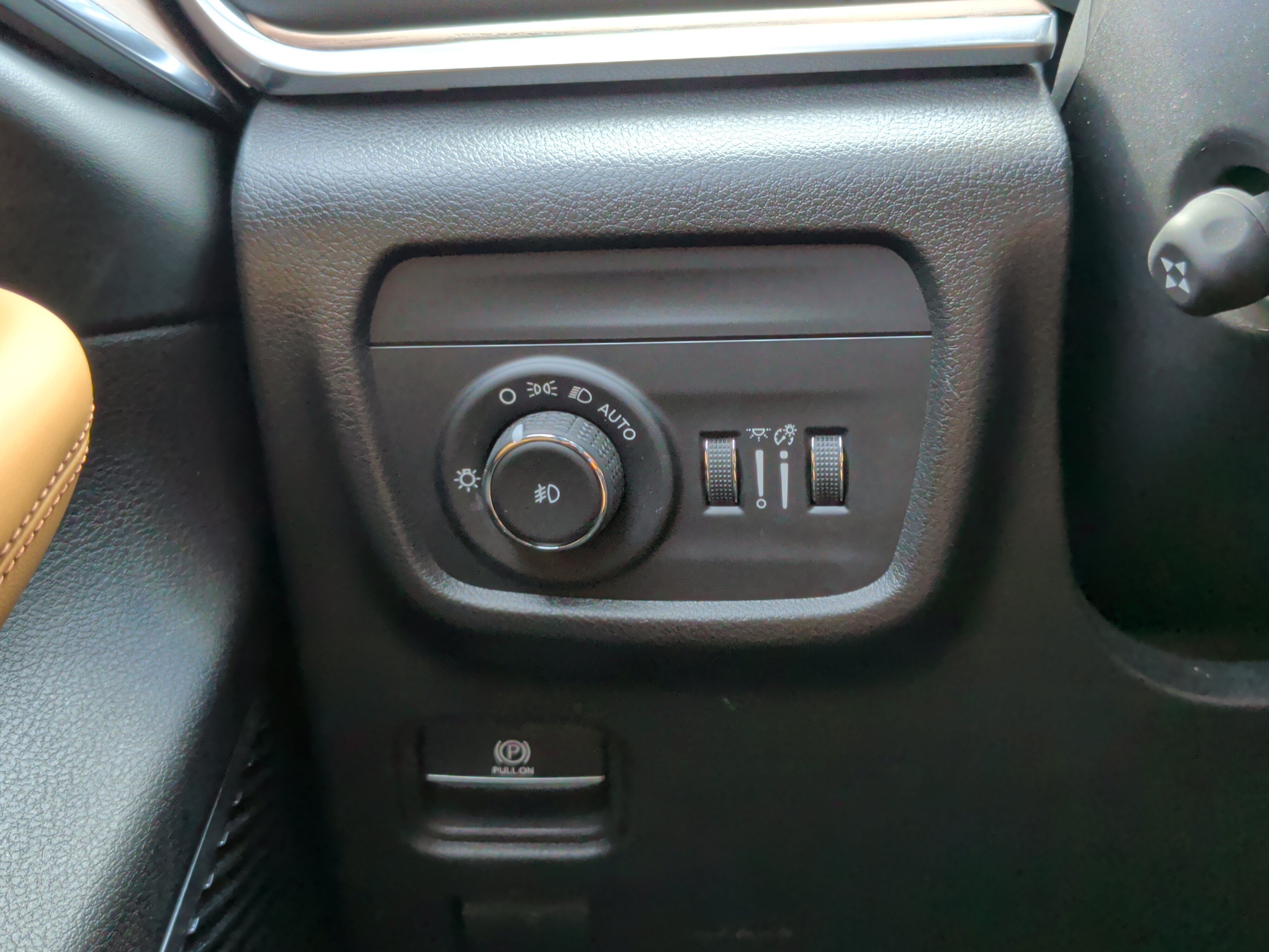 Used 2023 Jeep Grand Cherokee Summit w/ Adv Protech Group IV AWD/4WD image 48