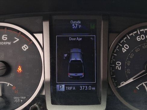 Used 2018 Toyota Tacoma SR5 image 11