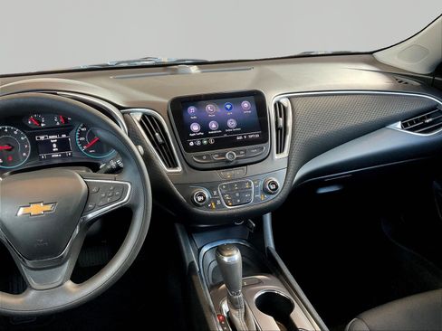 Used 2020 Chevrolet Malibu LT w/ Redline Edition FWD image 9