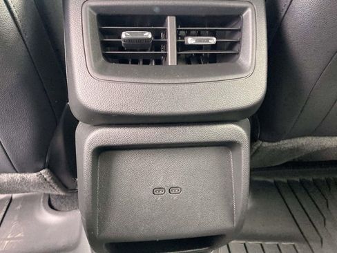 New 2026 Chevrolet Equinox EV LT image 15