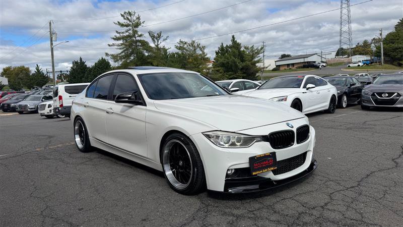 Used 2014 BMW 335i xDrive Sedan AWD/4WD image 3