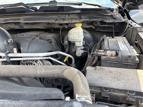 Used 2014 RAM 1500 Laramie AWD/4WD image 23