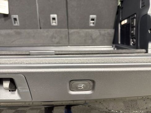 New 2025 Lincoln Navigator Reserve w/ Jet Appearance Package image 29