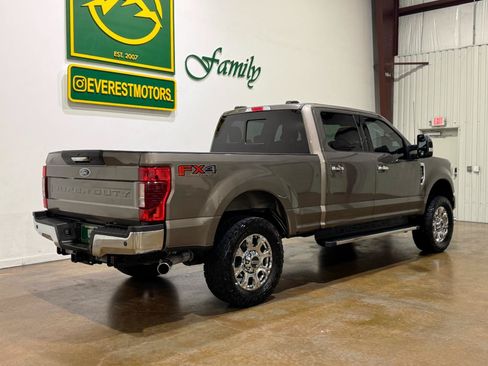 Used 2022 Ford F250 Lariat w/ Chrome Package AWD/4WD image 8