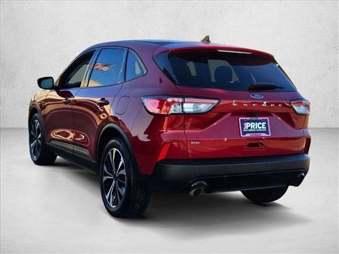 Used 2021 Ford Escape SE w/ SE Sport Appearance Package image 7