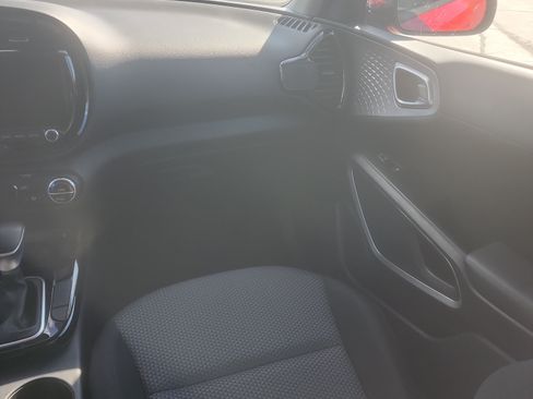 Used 2023 Kia Soul S FWD image 10