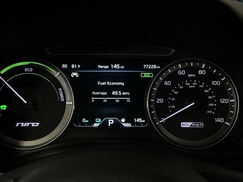 Used 2018 Kia Niro EX Premium image 16