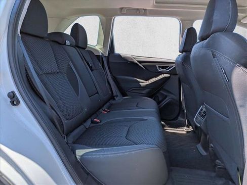 Used 2024 Subaru Forester Premium AWD/4WD image 19
