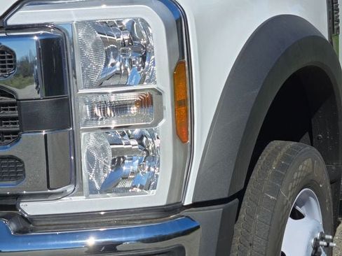 New 2024 Ford F550 4x4 Regular Cab Super Duty image 3