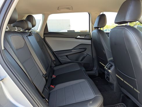 Used 2023 Volkswagen Taos SE w/ Black Wheel Package image 25