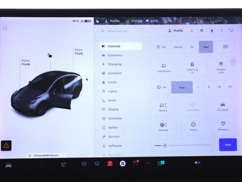 Used 2020 Tesla Model Y Long Range image 20