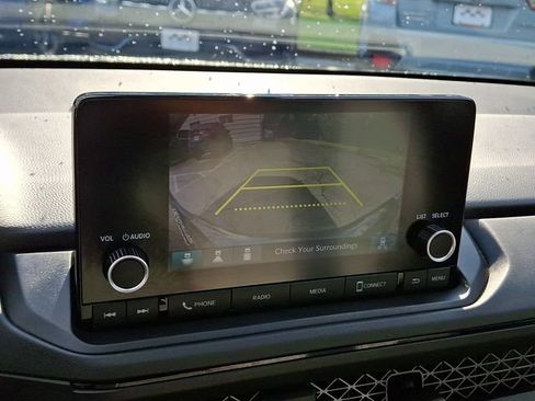 Used 2025 Honda Accord SE image 19