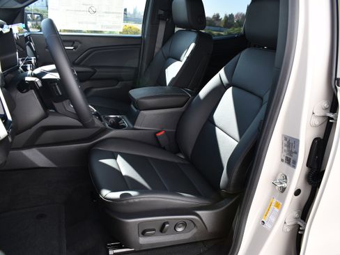 New 2026 GMC Canyon Elevation w/ Convenience Package image 19