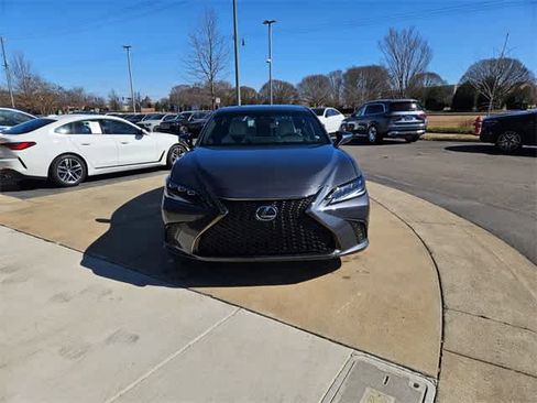 Used 2024 Lexus ES 300h F Sport w/ Accessory Package (Z2) image 4