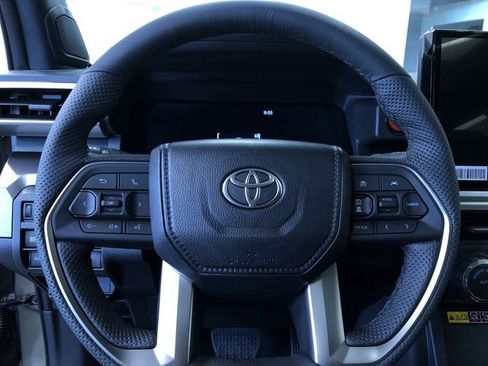 New 2026 Toyota Tacoma TRD Off-Road AWD/4WD image 18