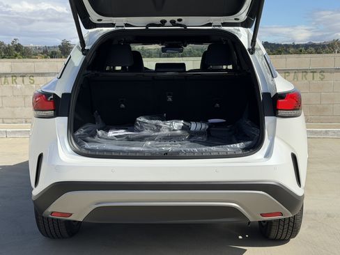 New 2026 Lexus RX 450h AWD image 12