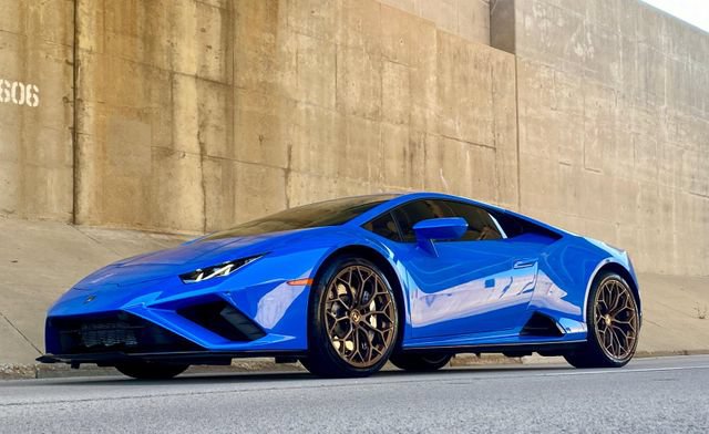 Used 2021 Lamborghini Huracan EVO RWD image 1