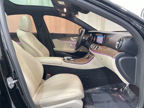 Used 2018 Mercedes-Benz E 300 image 32