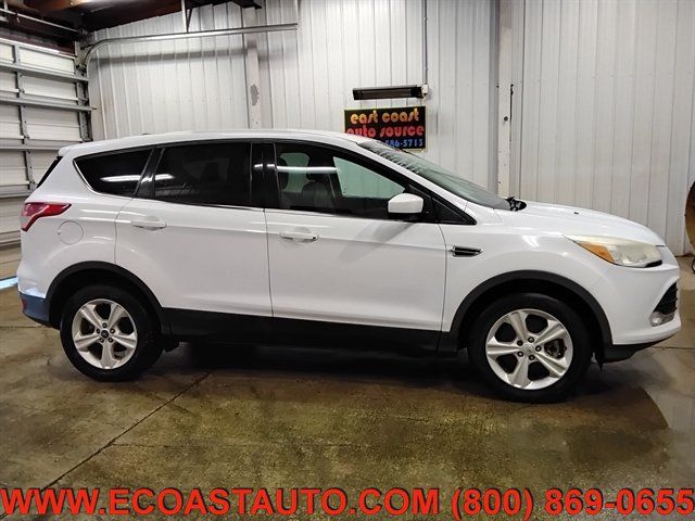 Used 2013 Ford Escape SE FWD image 2