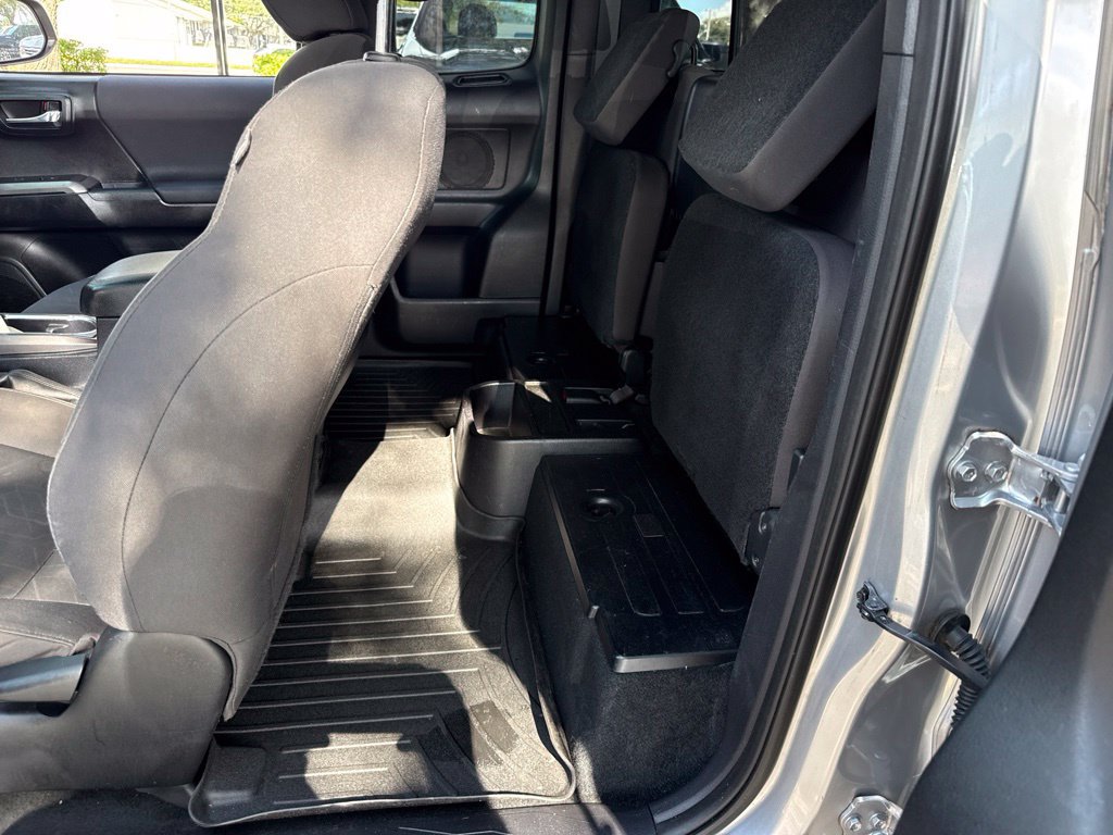 Used 2017 Toyota Tacoma TRD Off-Road w/ Tow Package AWD/4WD image 20