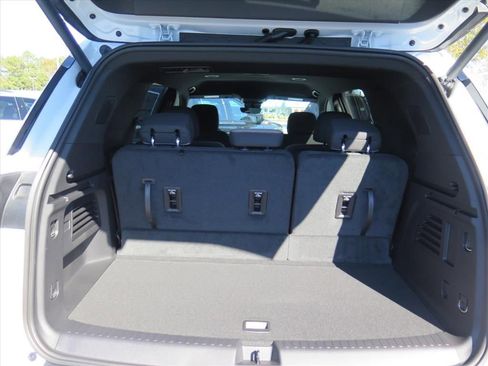 New 2026 Chevrolet Traverse LT w/ Driver Confidence Package image 15