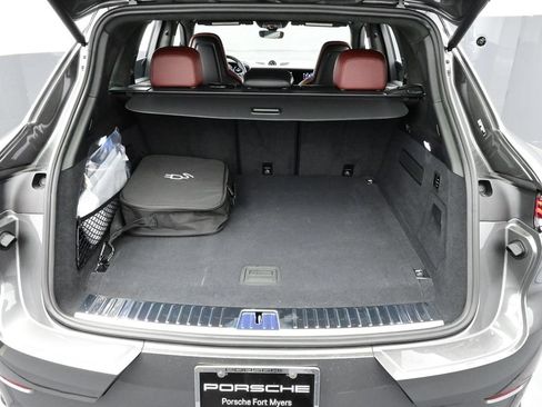 New 2025 Porsche Cayenne Turbo AWD/4WD image 16