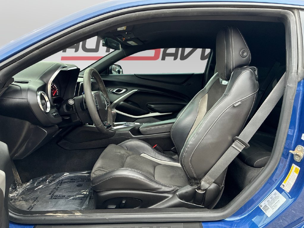 Used 2022 Chevrolet Camaro SS RWD image 11