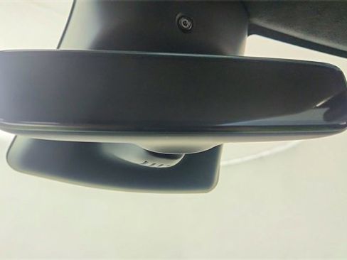 Used 2025 Tesla Model S image 49