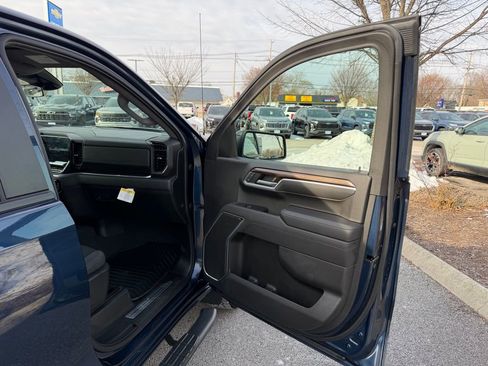 Used 2022 Chevrolet Silverado 1500 RST w/ Z71 Off-Road Package image 23