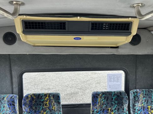Used 2000 Ford E-350 and Econoline 350 Super Duty RWD image 28