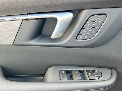 New 2026 Buick Enclave Preferred image 13