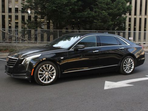 Used 2017 Cadillac CT6 3.6 AWD image 14