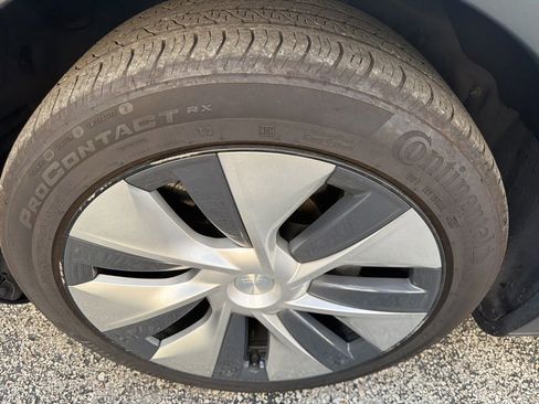 Used 2020 Tesla Model Y Long Range AWD/4WD image 11