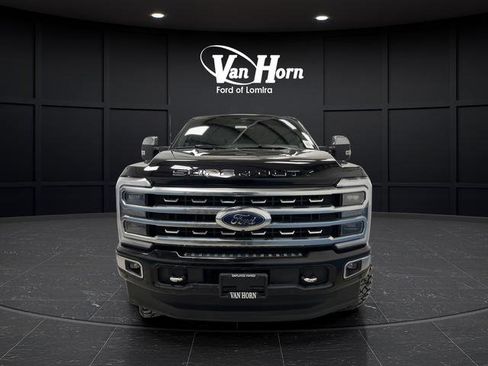 Used 2024 Ford F250 Platinum image 12