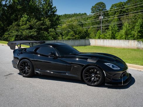 Used 2014 SRT Viper SRT-10 w/ Advanced Aerodynamics Package RWD image 28