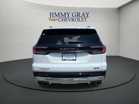 Used 2025 GMC Acadia Denali FWD image 4