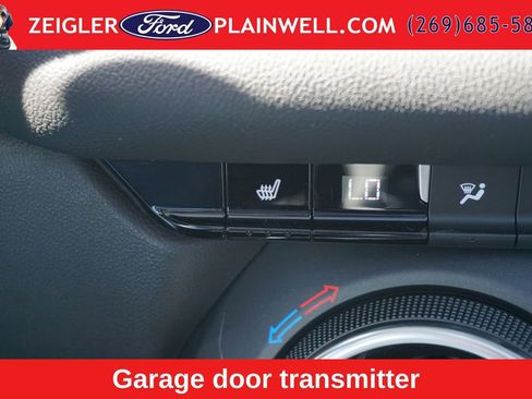 Used 2023 Chevrolet Blazer LT AWD/4WD image 23