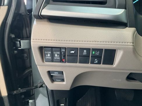 Certified 2019 Honda Odyssey EX-L image 9