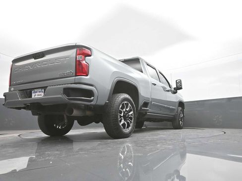 Used 2024 Chevrolet Silverado 2500 High Country w/ High Country Premium Package AWD/4WD image 43