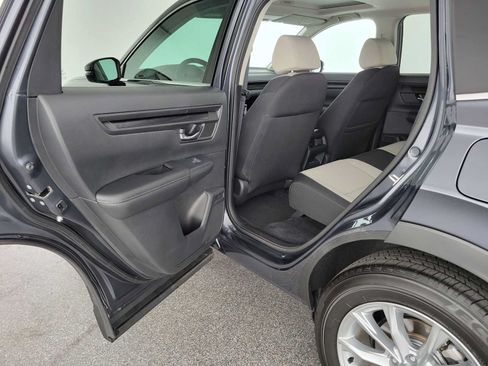 Used 2025 Honda CR-V EX image 15